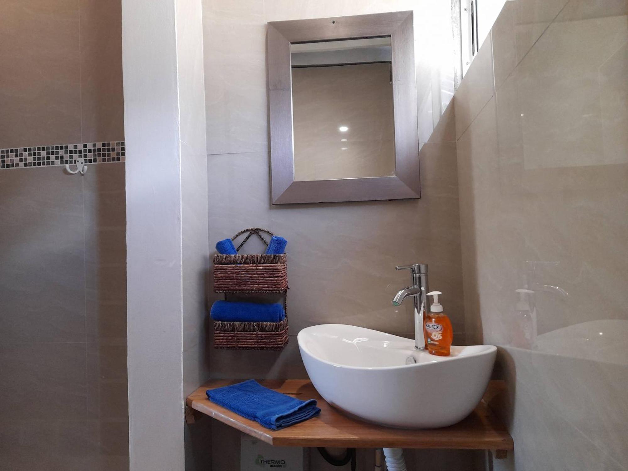 Casa Blanca Beachfront House With Shared Pool Access Pangea Lodge Мансанильо Экстерьер фото