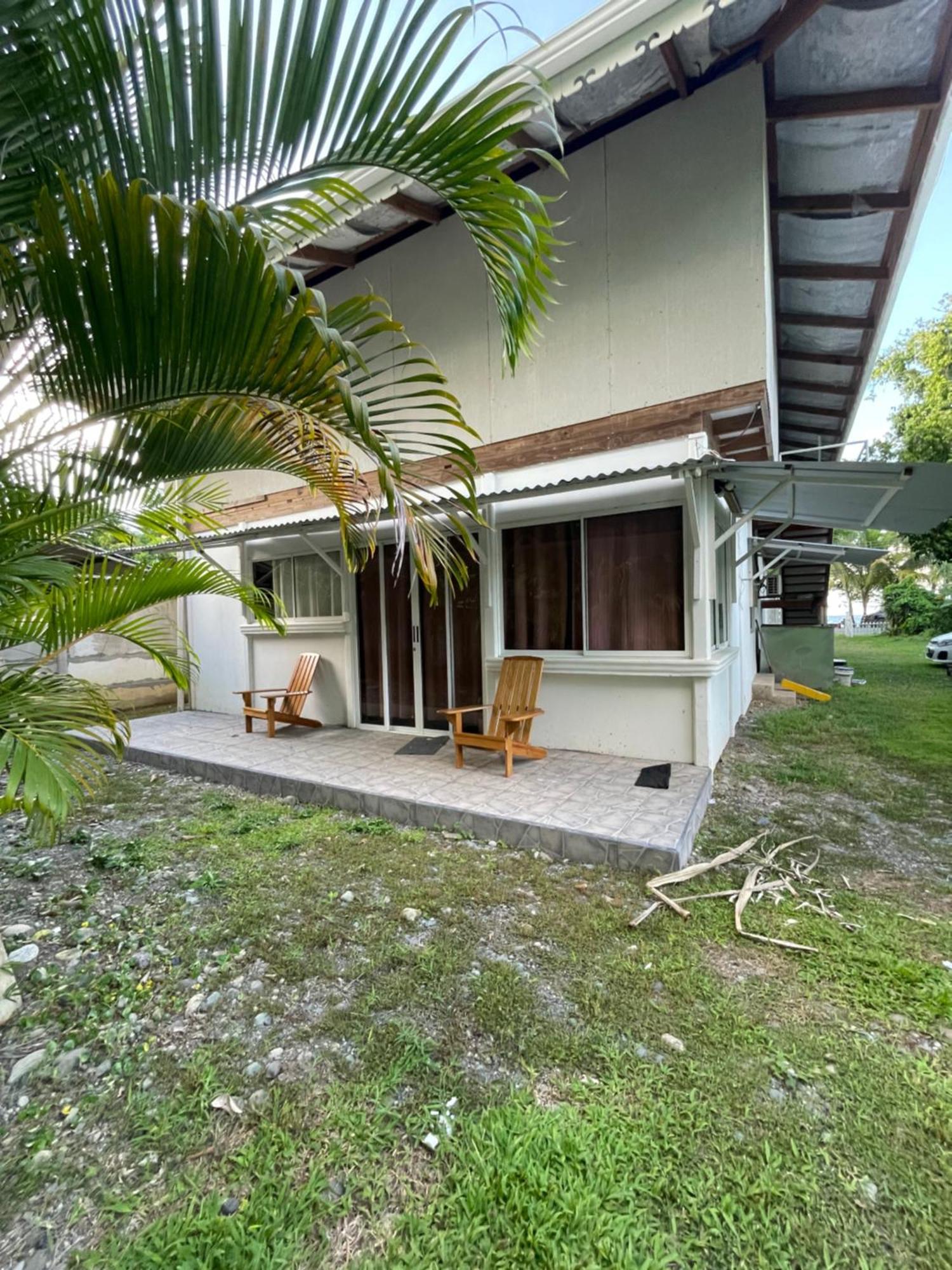 Casa Blanca Beachfront House With Shared Pool Access Pangea Lodge Мансанильо Экстерьер фото